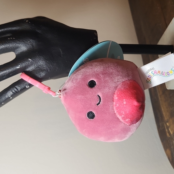 Poleena the Pink Dinosaur Squishmallow Clip New with tag - Picture 1 of 4